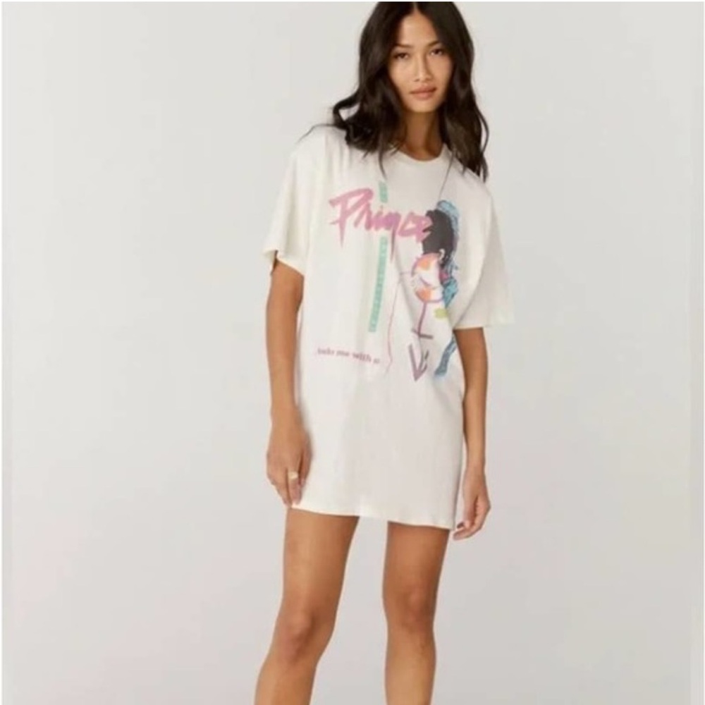 DAYDREAMER PRINCE BABY I’M A STAR ⭐️ OVERSIZED TEE | LARGE